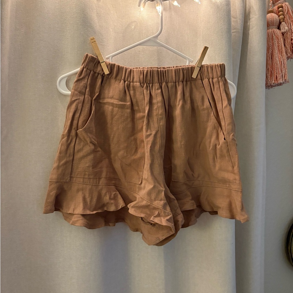 Women's Tan Ruffle Hem Shorts